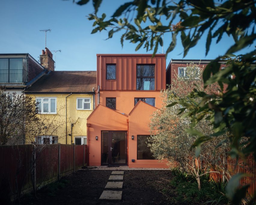 mid terrace dream collective works london residential architecture extension dezeen 1704 col 0