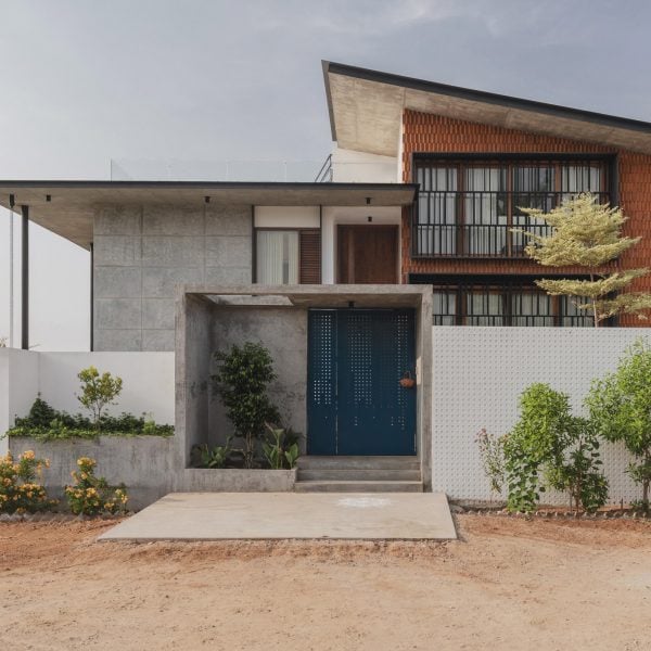 hero a house in the farm studio mob dezeen 2364 col 1