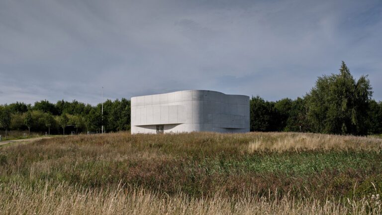 trekroner church rorbaek og moller arkitekter architecture worship cultural denmark dezeen 2364 hero