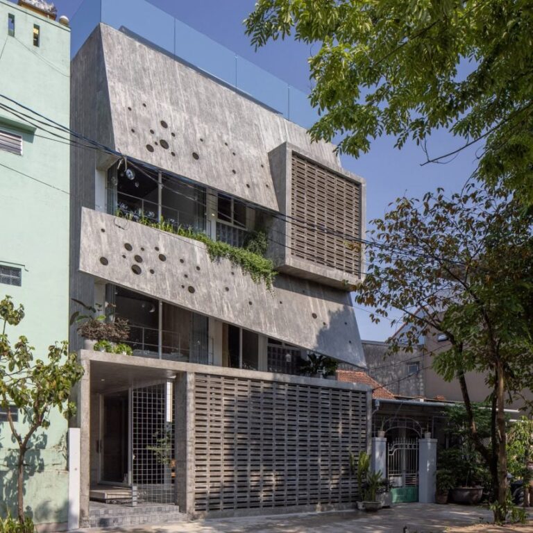 mtro studio kho ren house vietnam sq dezeen 2364 col 0 852x852