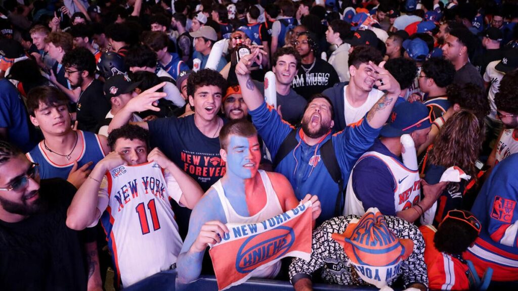 051625 knicksfans