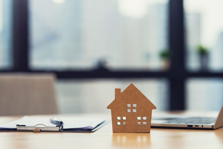 BHGRE acquistion iStock 1189421499