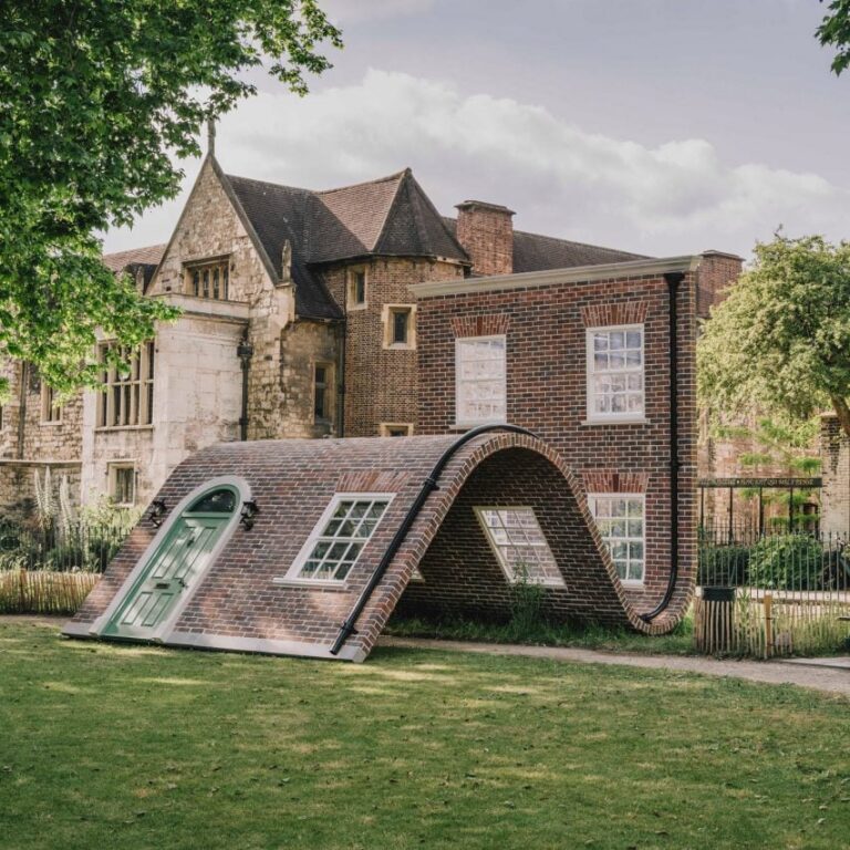 alex chinneck week at the knees clerkenwell design week dezeen 2364 sq 8 852x852