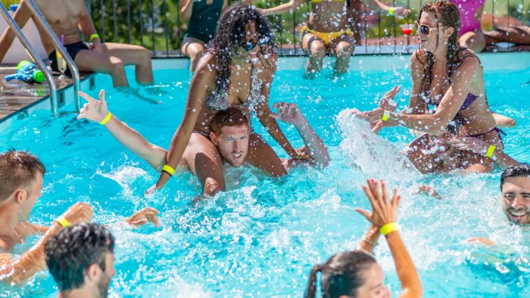 pool party summer