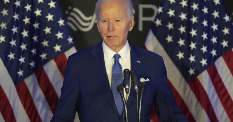 urlhttps3A2F2Fcalifornia times brightspot.s3.amazonaws.com2Fa52F362F1a1bc0e94475a4d6d6eab64c49ff2Fbiden chicago 60330